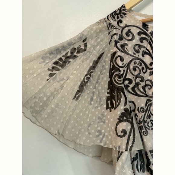 Cocomo Women’s Top Size Medium Beige Black Flowy Flared Whimsigoth Boho Artsy - Picture 5 of 8